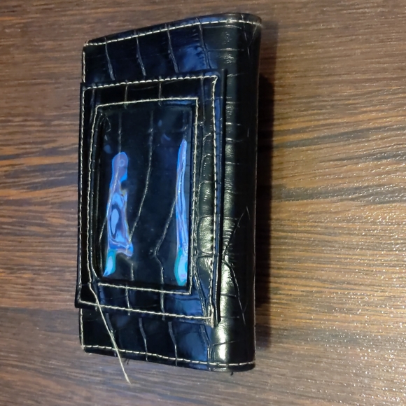 Black faux Croc wallet - Picture 2 of 6
